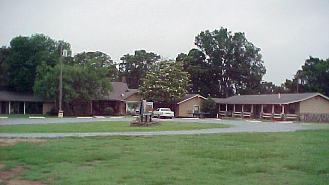 Clayton Country Inn