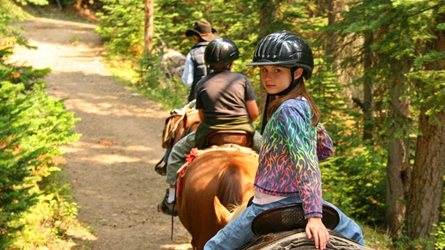 Horse Tale Trail Rides